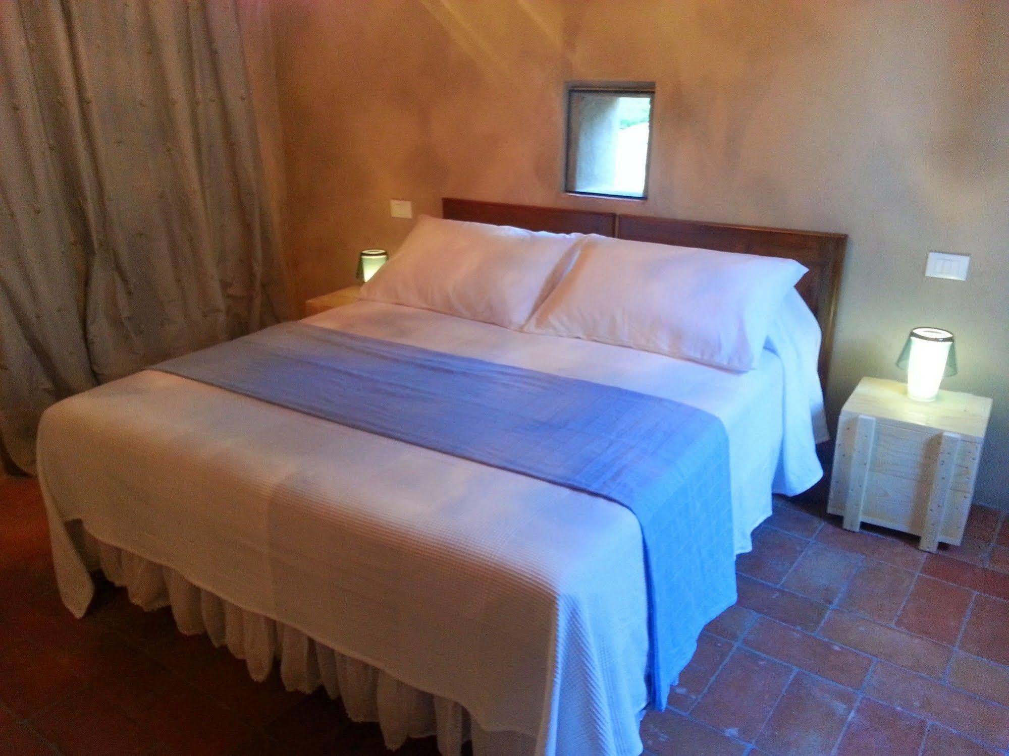 Casale Amati Country House Ortonovo Exterior foto